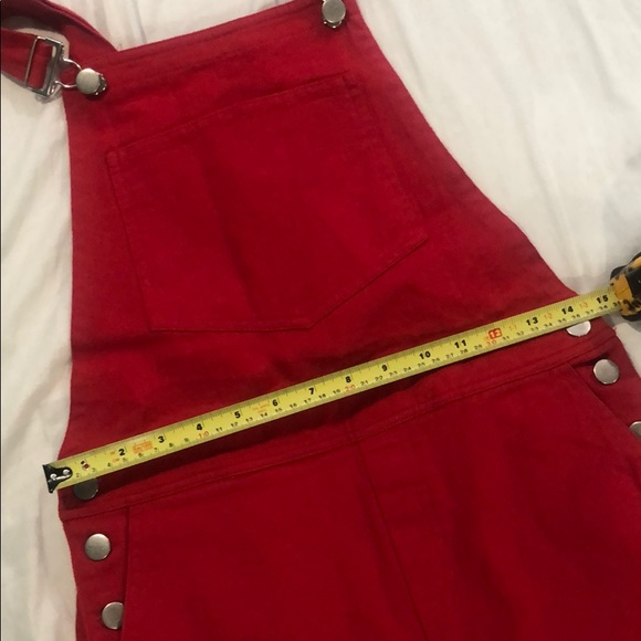 SOLD || REPOSH - NEW red overalls forever 21 - Picture 10 of 13